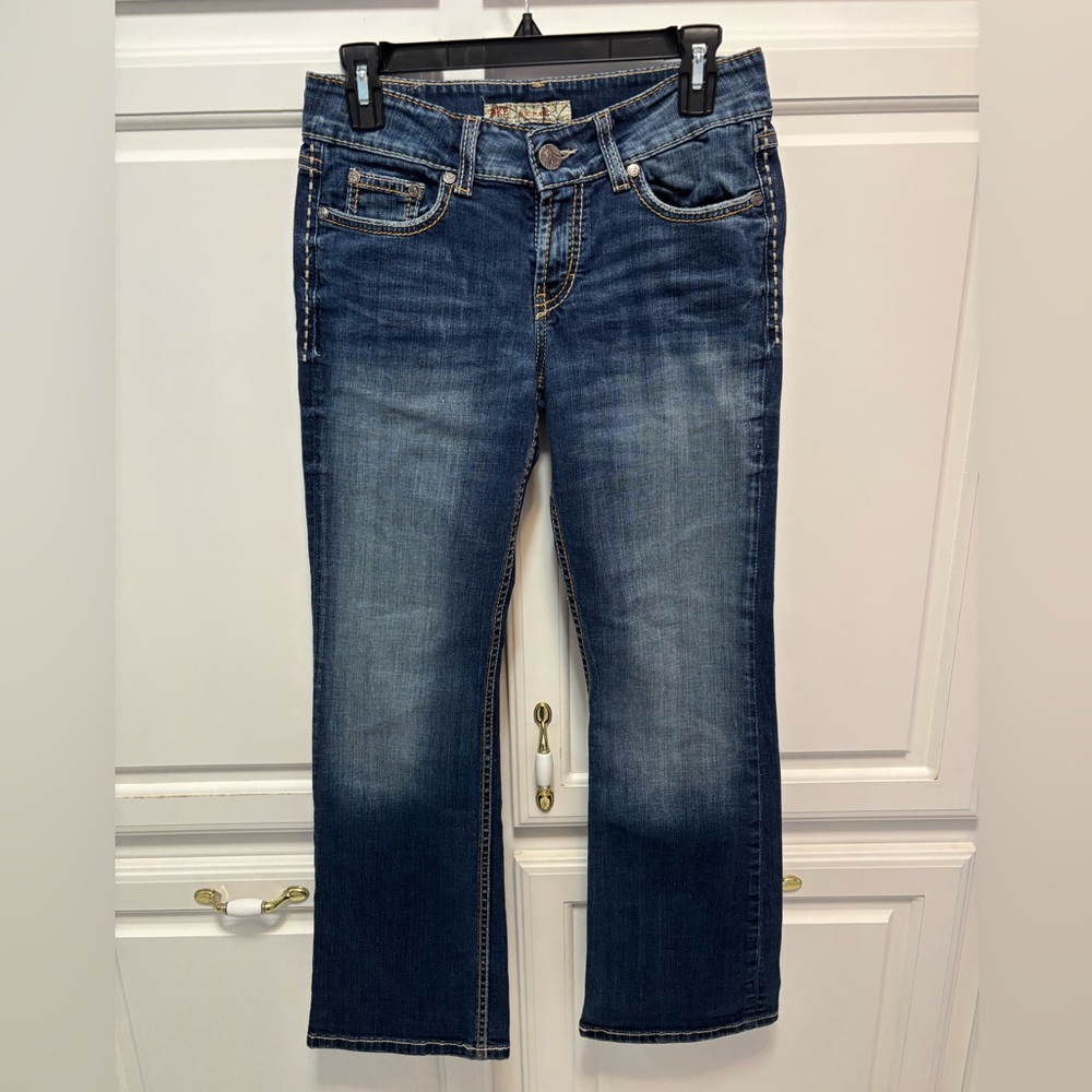 BKE Culture Woman's Boot Cut Sandblasted Flap Button Pocket Denim Jeans Size 28